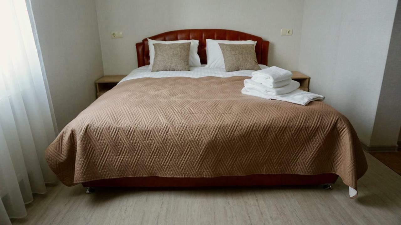 Zhuliany City Hotel Gatnoye エクステリア 写真