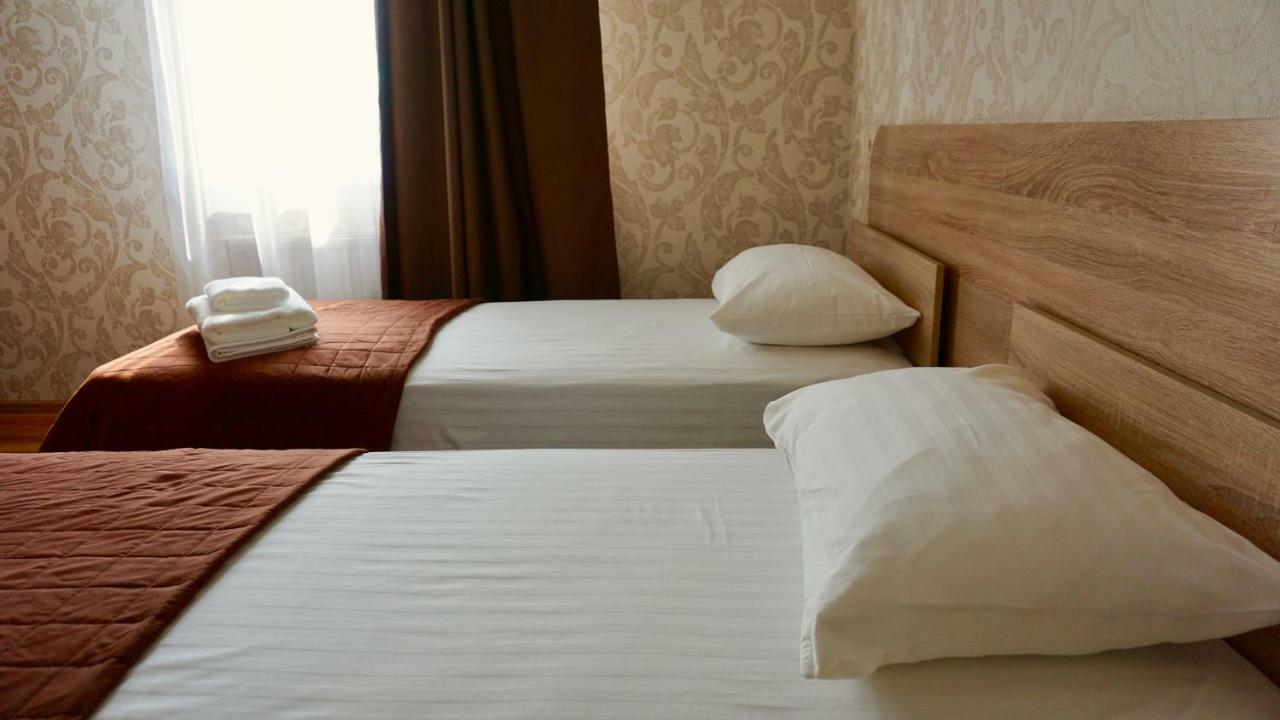 Zhuliany City Hotel Gatnoye エクステリア 写真