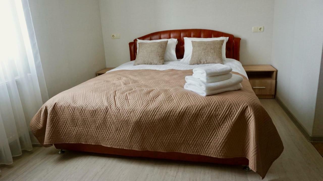 Zhuliany City Hotel Gatnoye エクステリア 写真