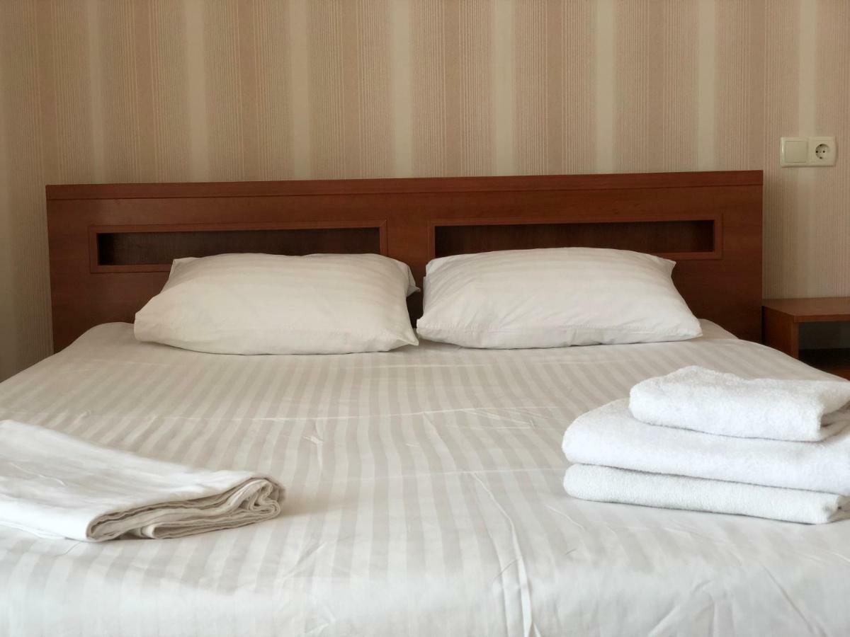 Zhuliany City Hotel Gatnoye エクステリア 写真